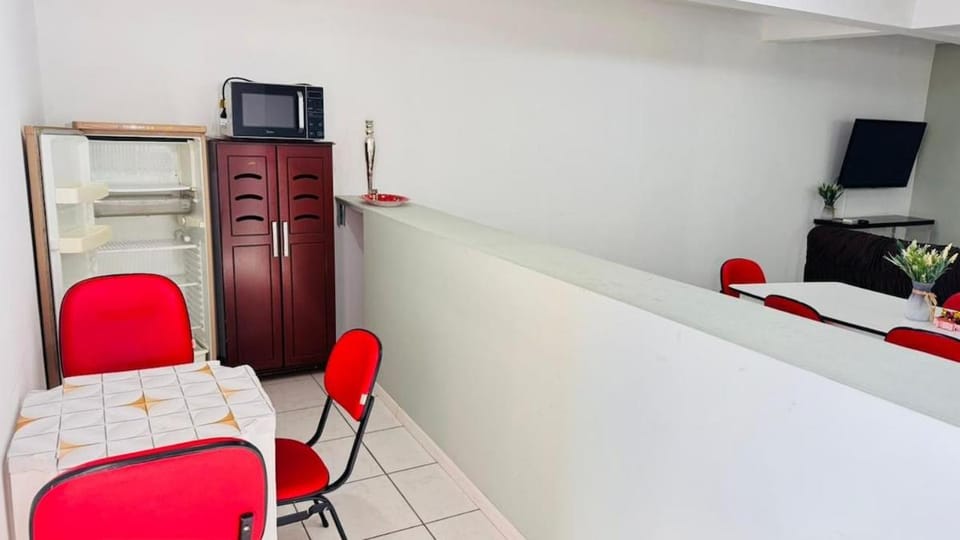 Hospedagem funcional em Curitiba, até 9 pessoas Apartment in Curitiba