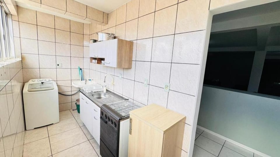 Hospedagem funcional em Curitiba, até 9 pessoas Apartment in Curitiba