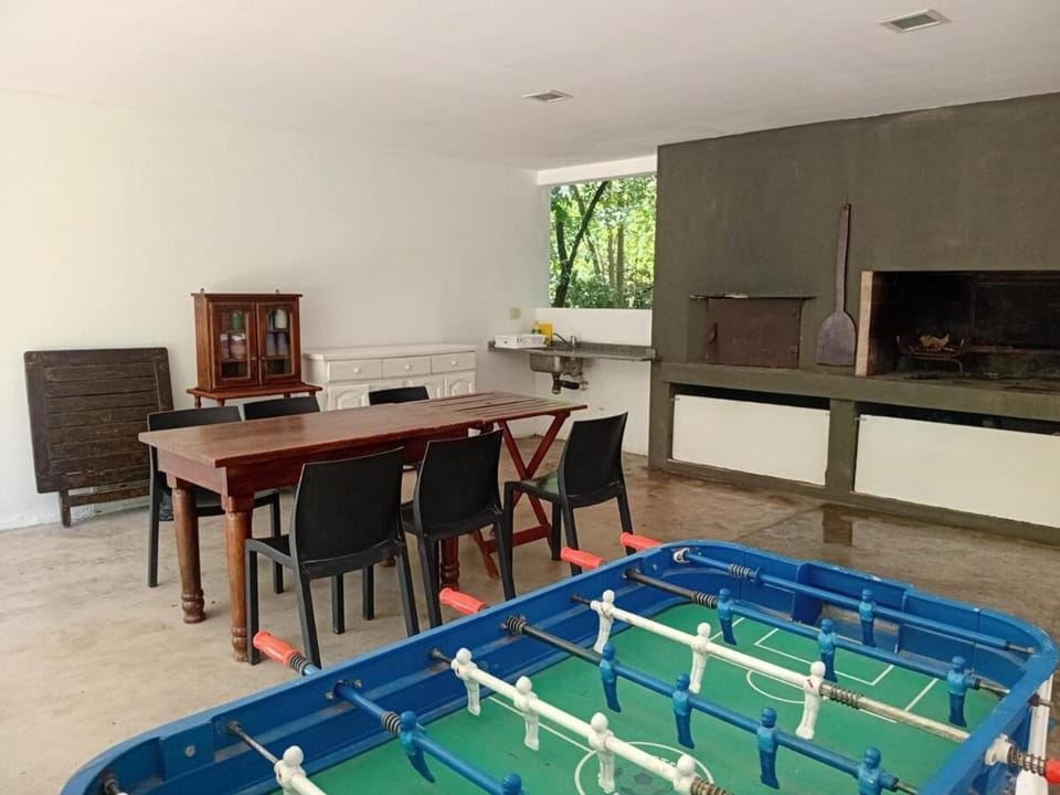 Game Room, Dining area
