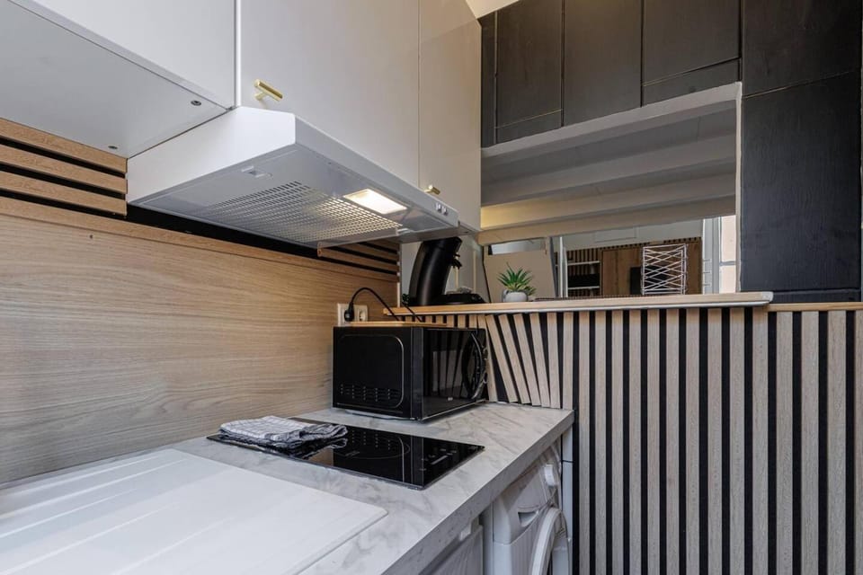 Kitchen or kitchenette, stove, kitchen