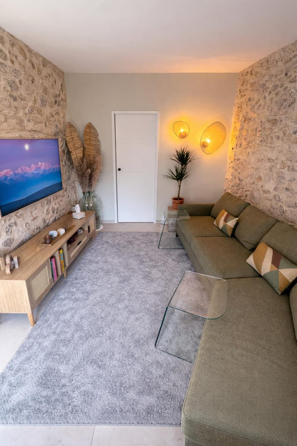 TV and multimedia, Living room