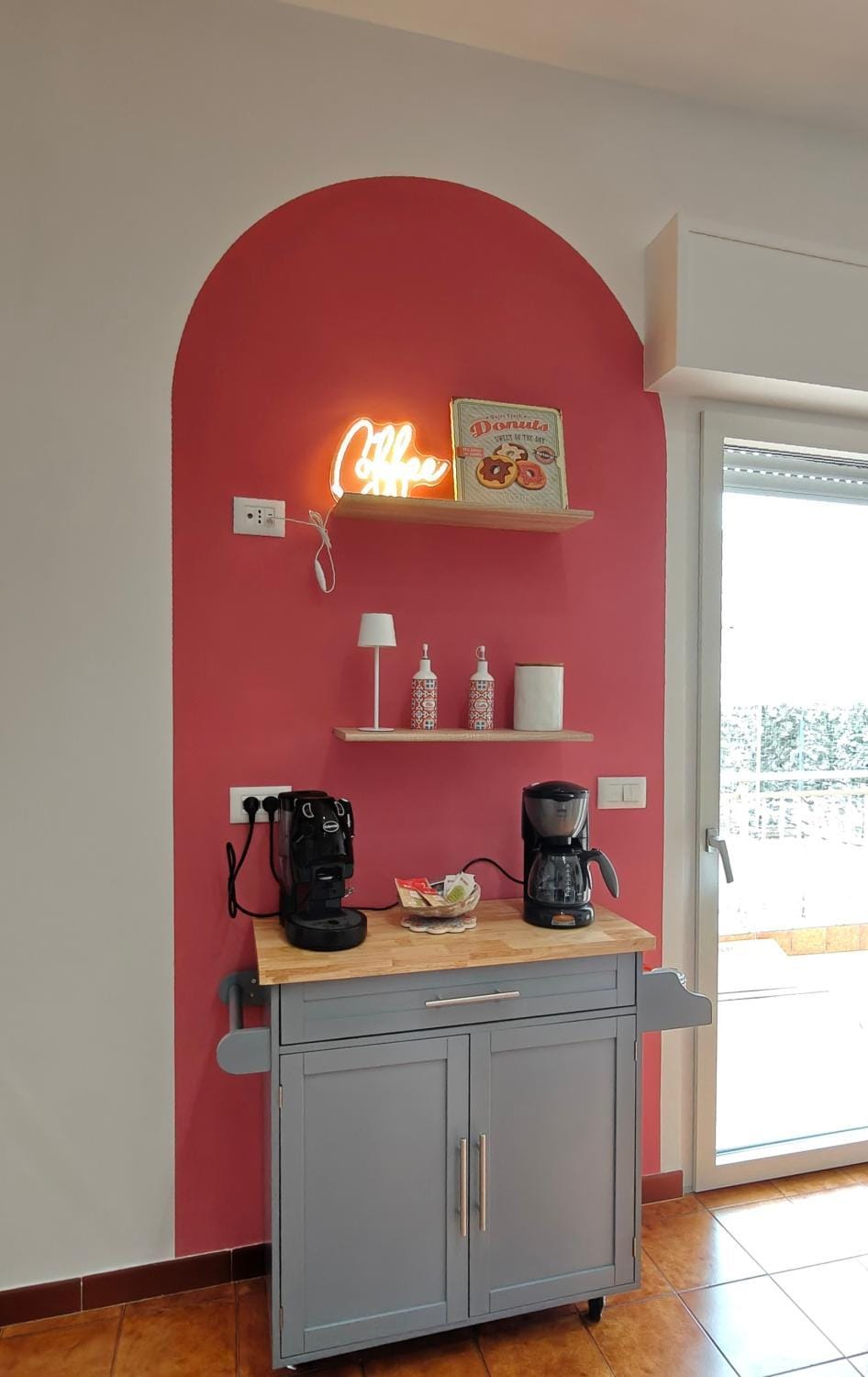 Coffee/tea facilities, Kitchen or kitchenette