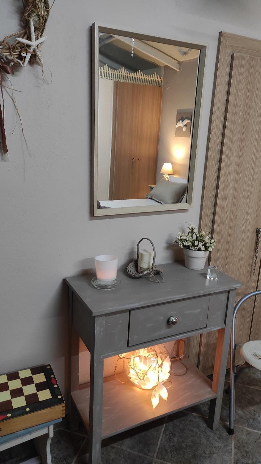 Studio Giannis, a breath away from Athens! Apartment in Peloponnese Region