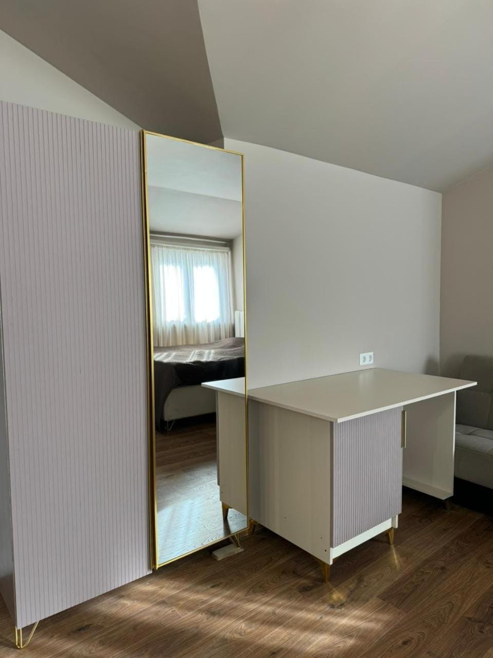 Kitchen or kitchenette, hair dresser