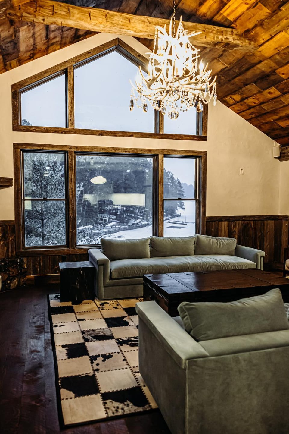 Living room, Seating area