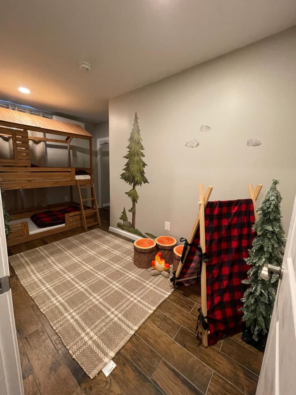 Cozy Corner Apartment in East Stroudsburg