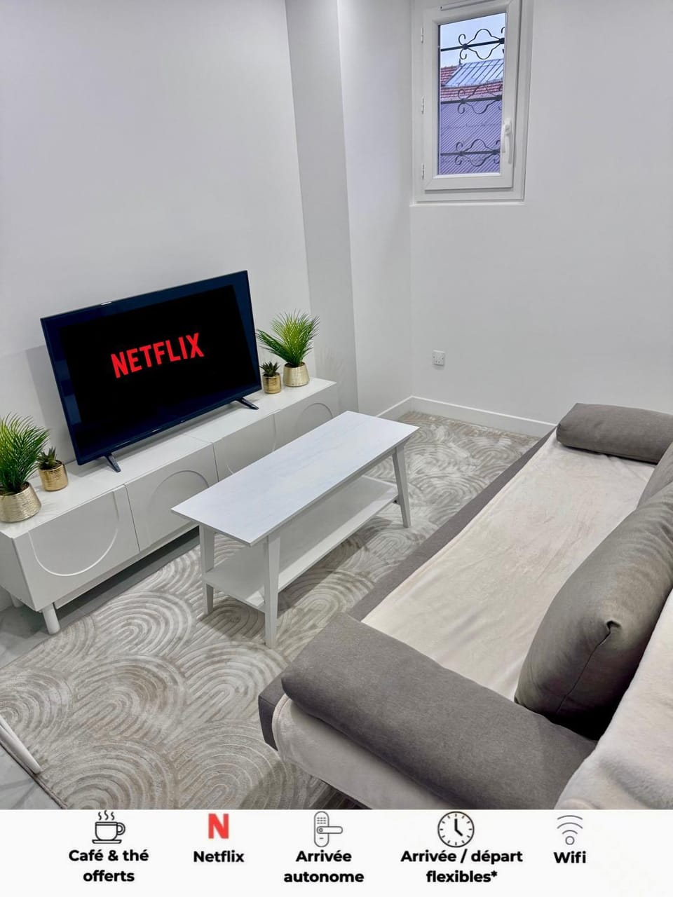 Living room, Seating area