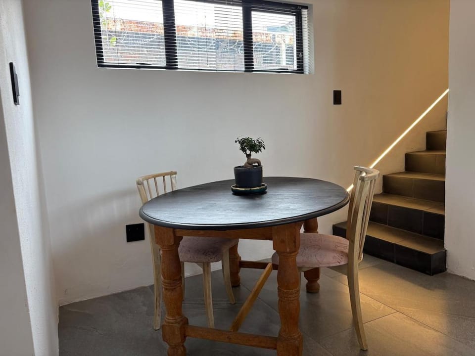 Private Northcliff Apartment Apartment in Johannesburg