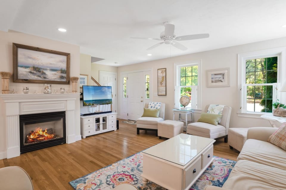 Coastin Time House in South Chatham