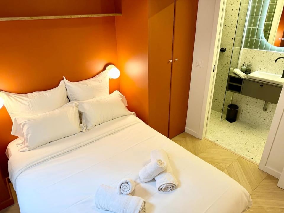 L Escapade du 9ᵉ Appartement élégant et confortable au cœur de Paris Apartment in Paris