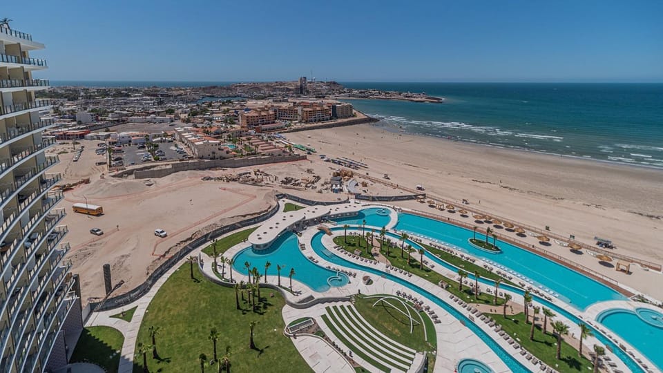 Swimming pool, Swimming pool