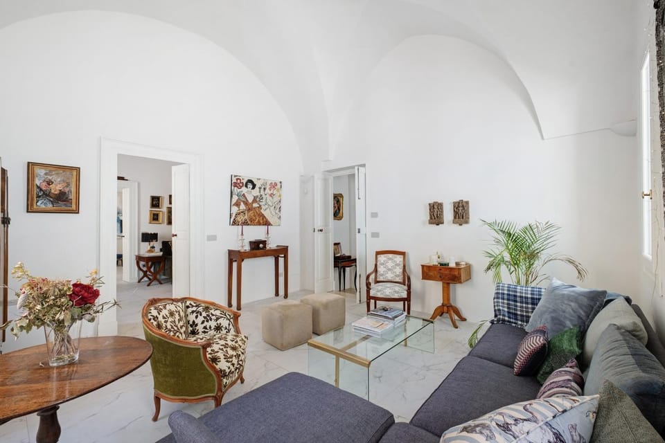 Property building, Living room