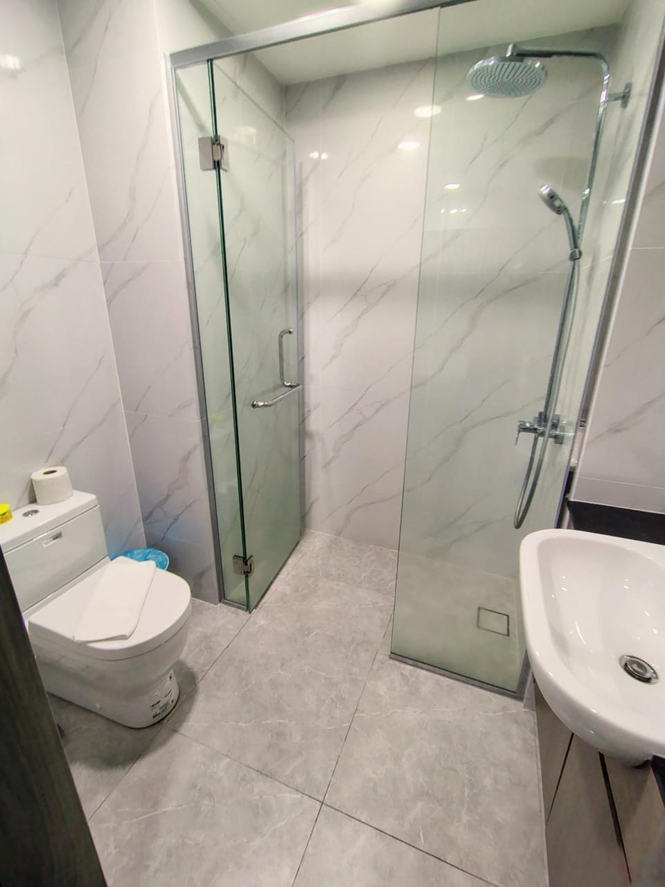 Shower, Toilet, Bathroom