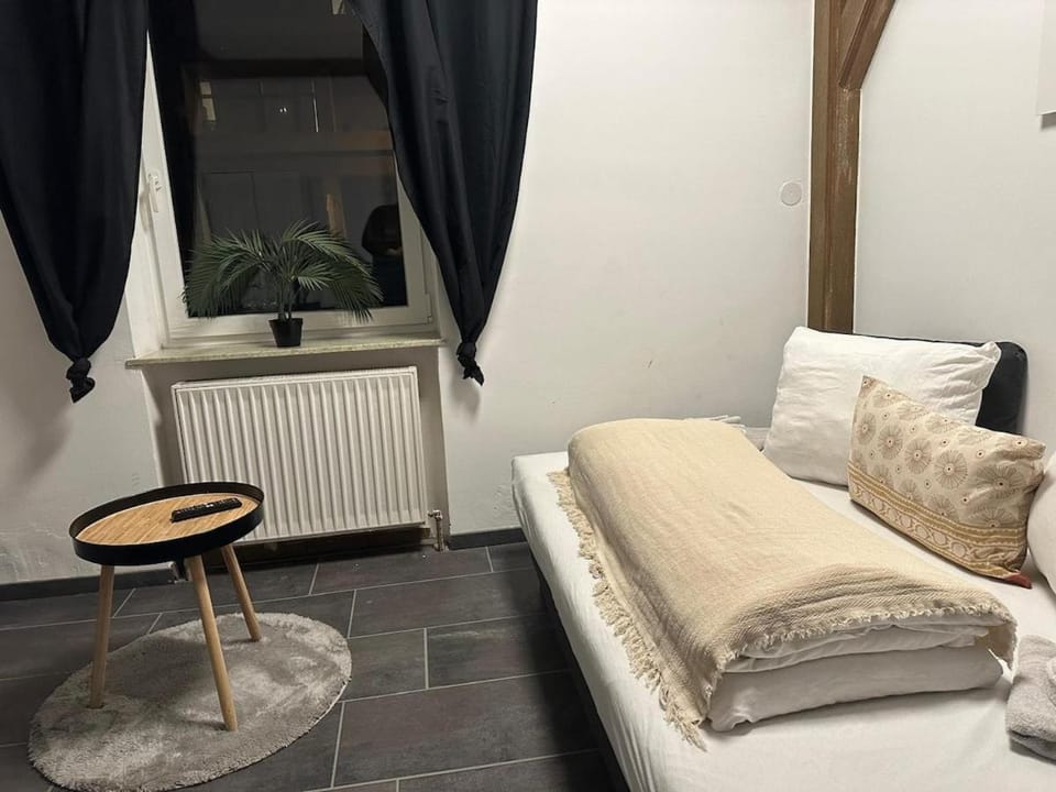 Ideal for 7 with Kitchen near Danube Apartment in Linz