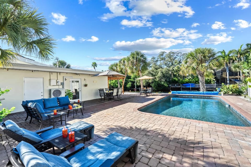 Siesta SunDaze - 5430 House in Siesta Beach