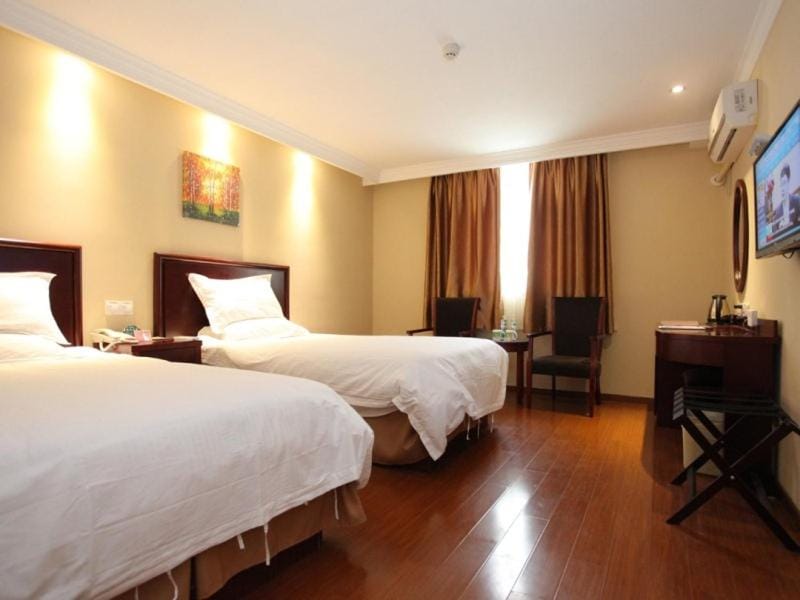 GreenTree Inn Jiangsu Zhenjiang Gaotie Wanda Square Express Hotel Hotel in Jiangsu