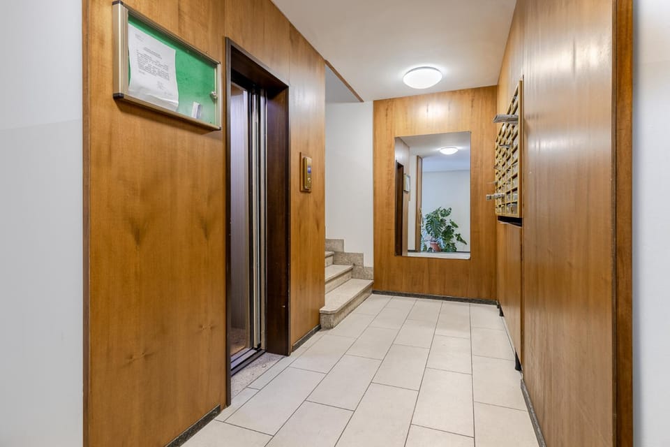 Charming Suite Gioberti, 5 min PNuova Apartment in Turin