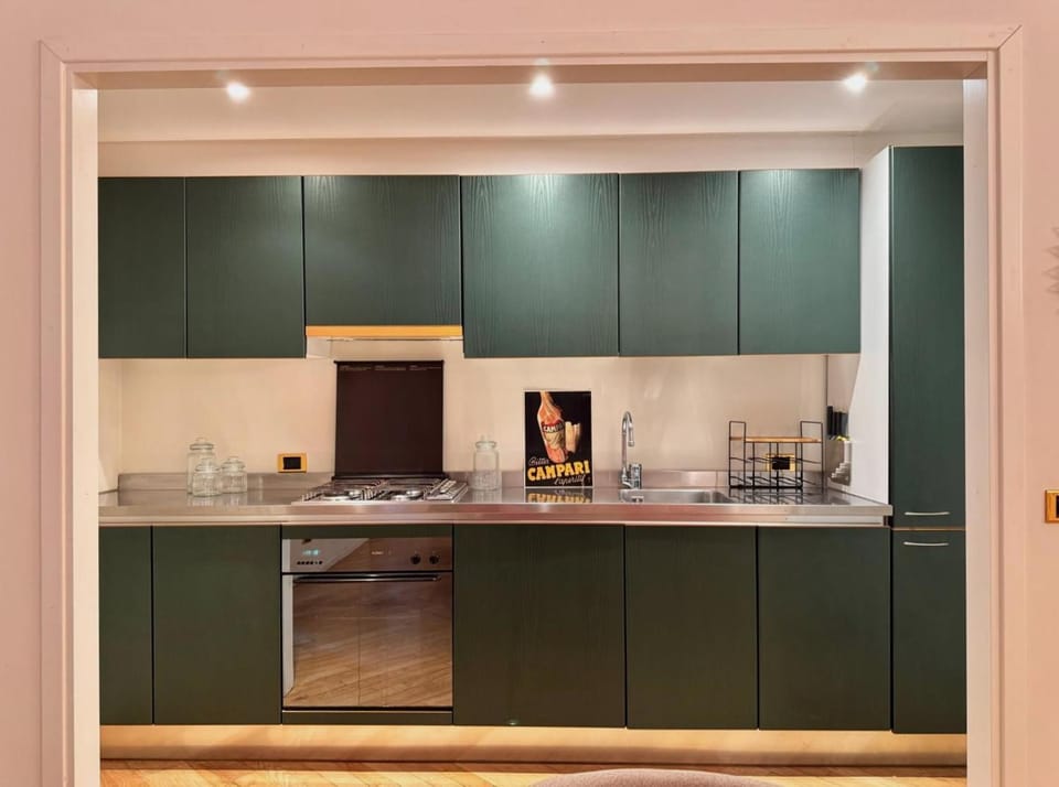 Kitchen or kitchenette, pet friendly, stove