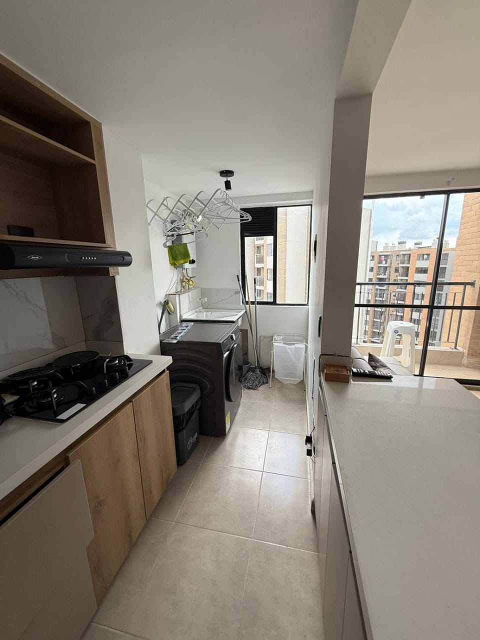 Kitchen or kitchenette, dishwasher, stove
