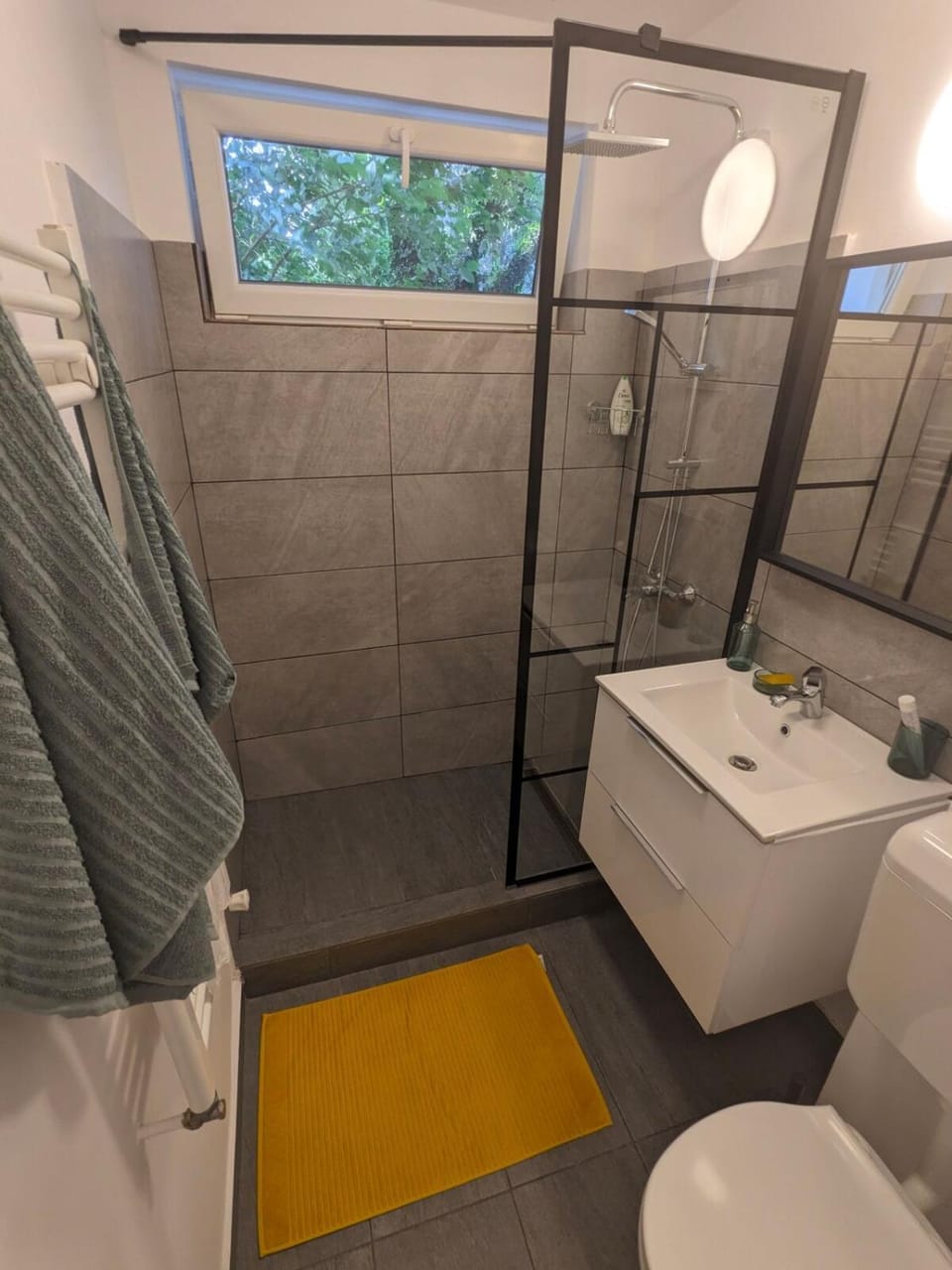 Cozy Apartment Afi Family and Friends Self Check-In Apartment in Bucharest