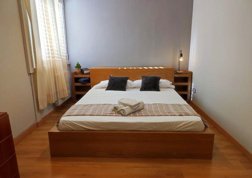Seating area, Bedroom
