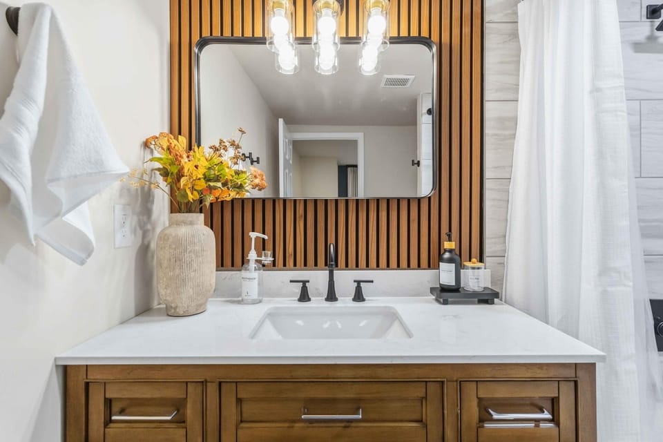 Bathroom, Bath