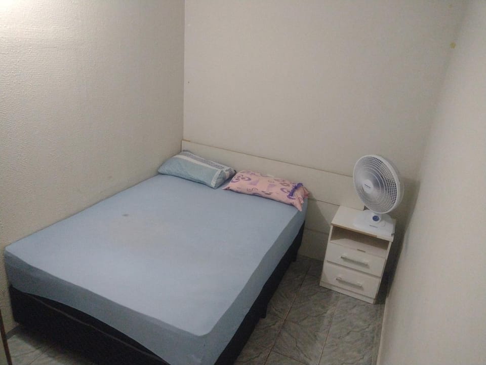 Quarto de casal econômico Vacation rental in State of Goiás