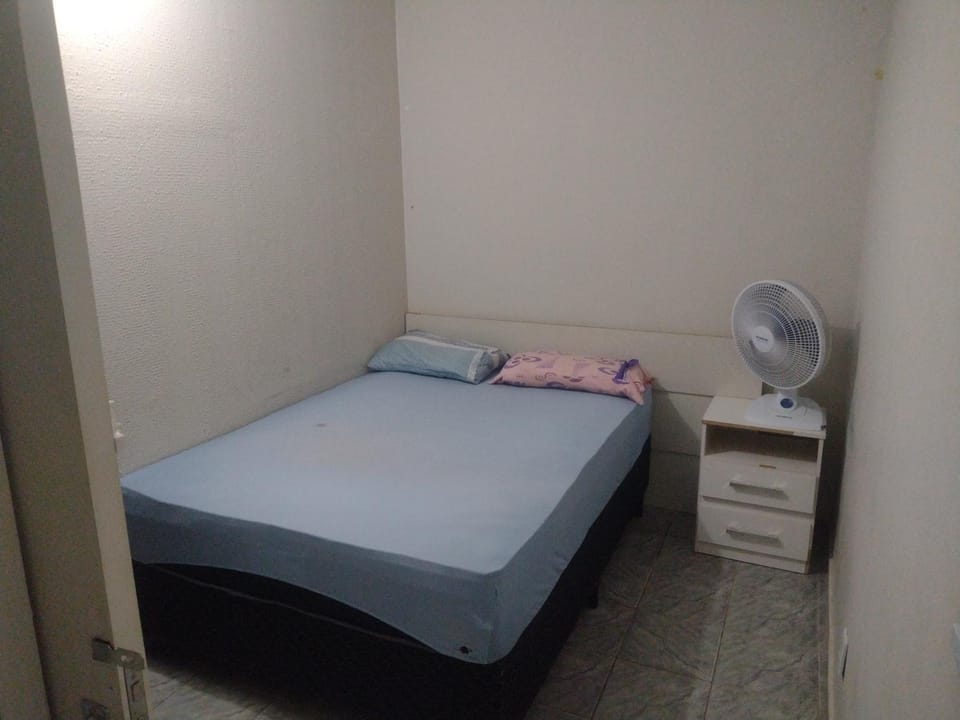 Quarto de casal econômico Vacation rental in State of Goiás