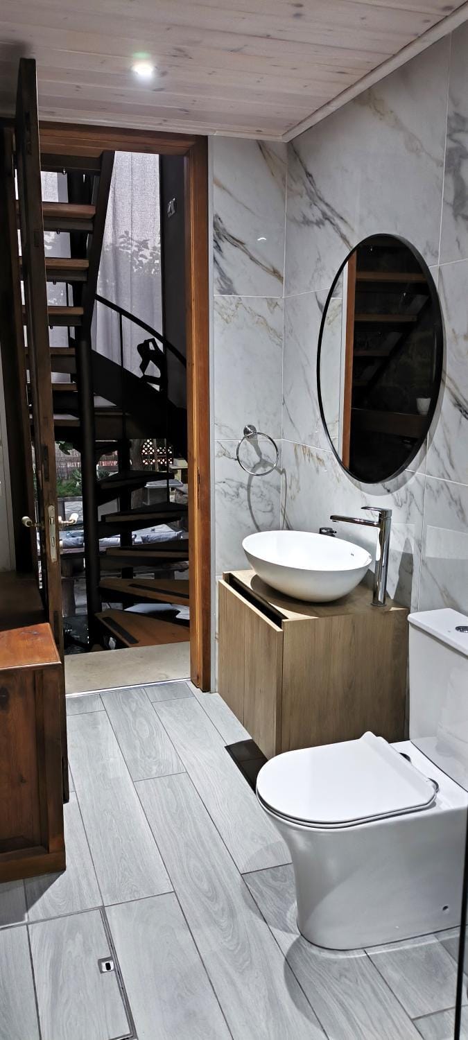 Toilet, Bathroom