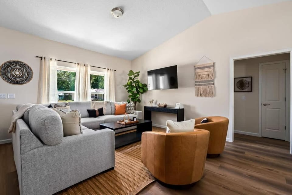 Family 3-Bedroom Retreat in Ocala 10 Min to WEC House in Florida