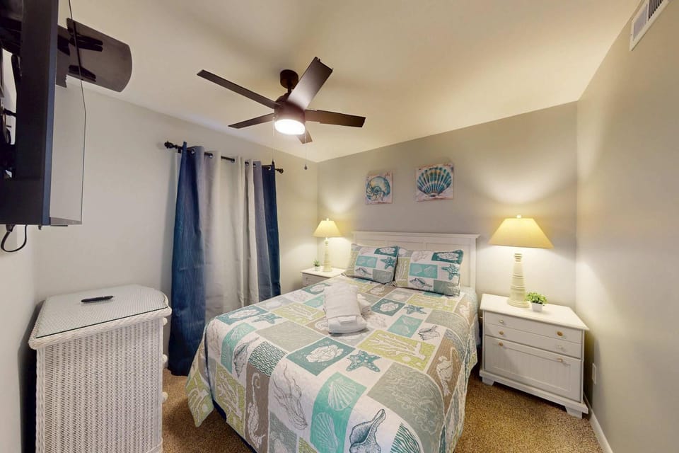 Breakers 224 House in Coligny Beach