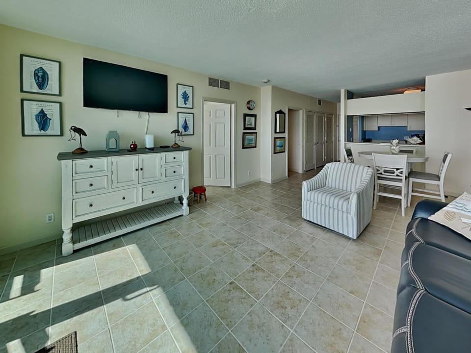 Galvestonian 1103 - Endless Sea Apartment in Texas City