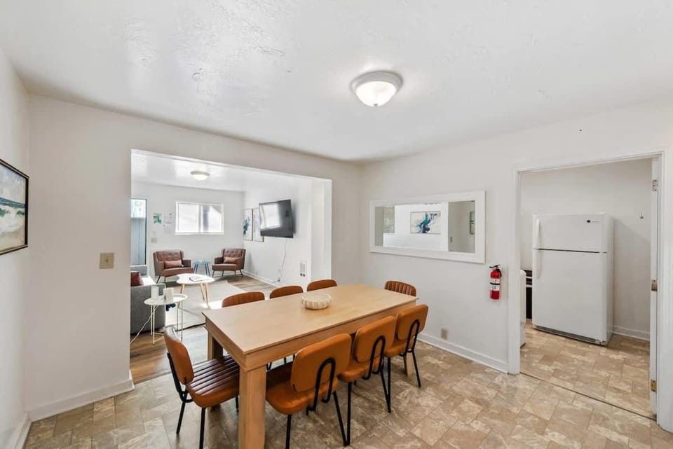 #StayinMyDistrict Starfish Coastal Duplex Apartment in Port Orford