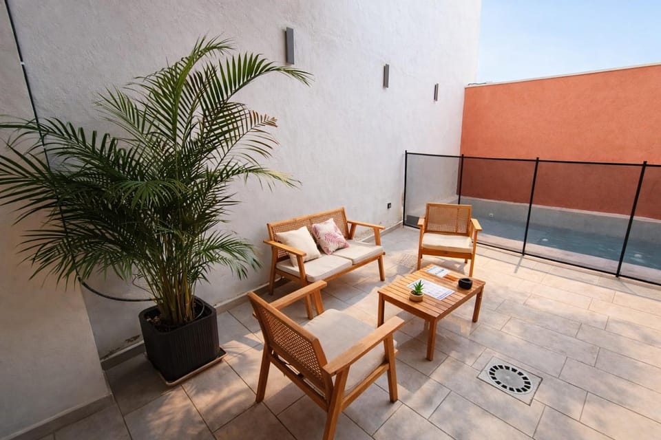 Patio, Balcony/Terrace, Pool view, Swimming pool