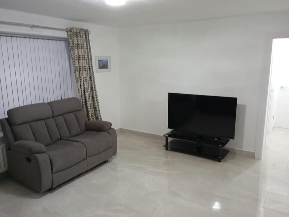 the foyle bridge apartment Apartment in Londonderry