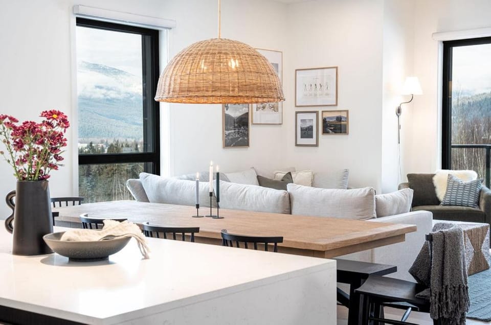 Powder and Par Penthouse by Revelstoke Vacations Apartment in Revelstoke