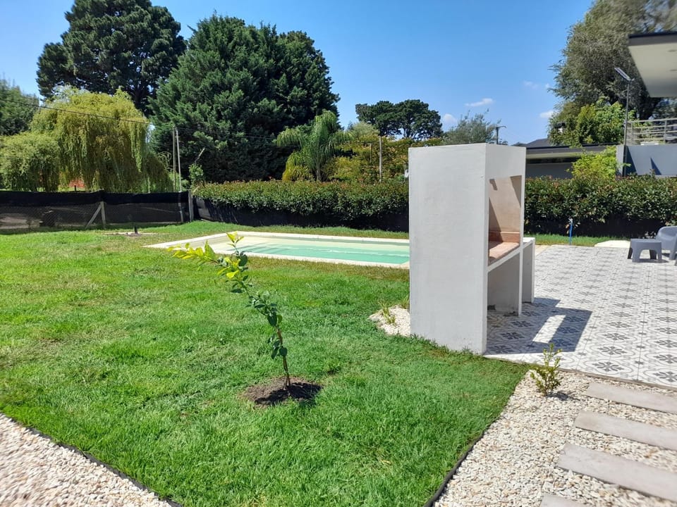 Casa a estrenar con piscina privada en Sierra de los Padres House in Sierra de los Padres