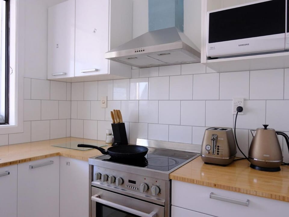 The Salt & Stock Studio-Lyall Bay Apartment in Wellington
