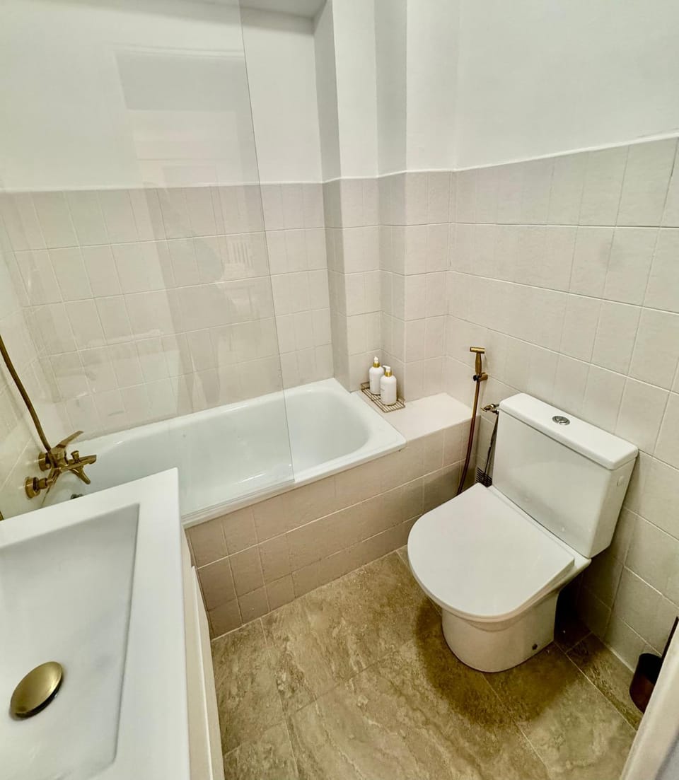 Modern Chic Apartment, Heart of Antibes Apartment in Antibes