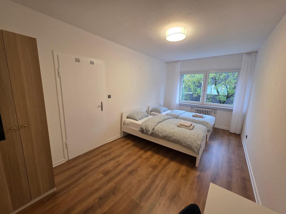 Doppelzimmer für bis zu 4 Personen - 3 OG Vacation rental in Duisburg