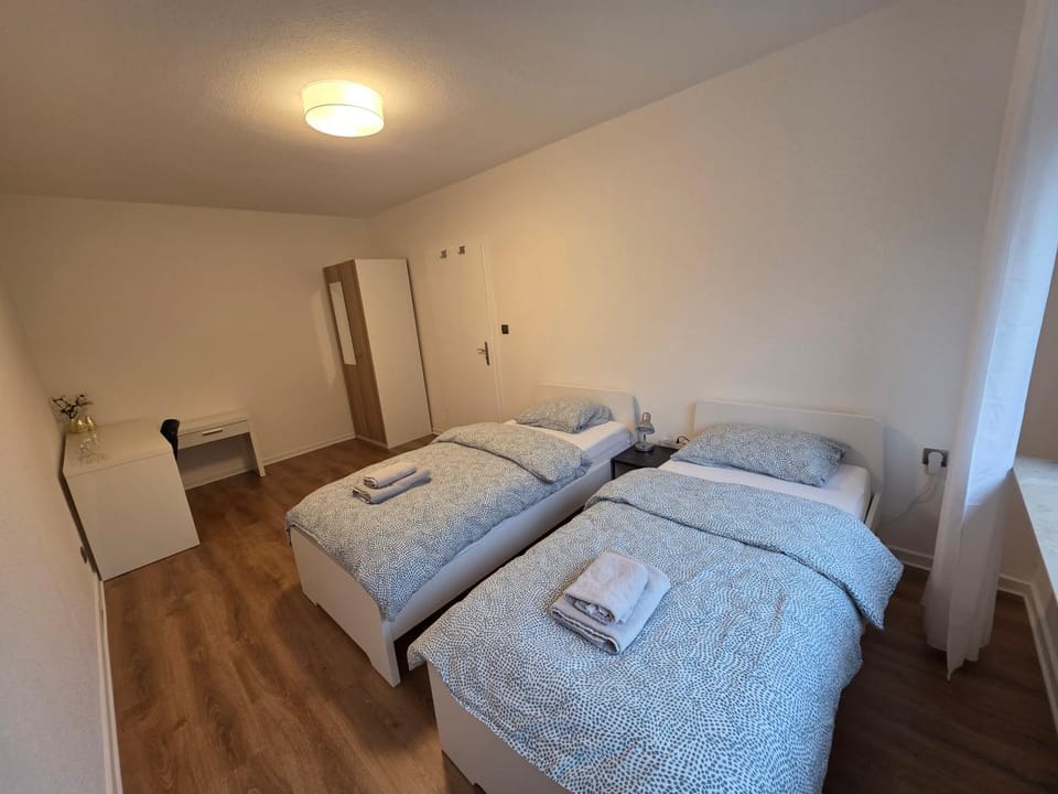 Doppelzimmer für bis zu 4 Personen - 3 OG Vacation rental in Duisburg