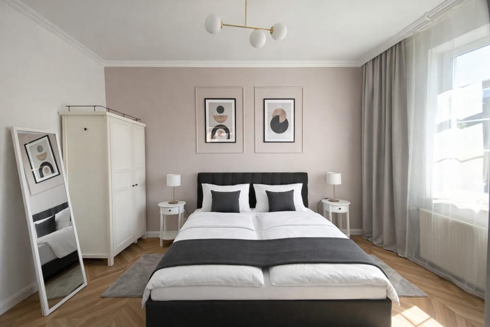Bedroom, wardrobe