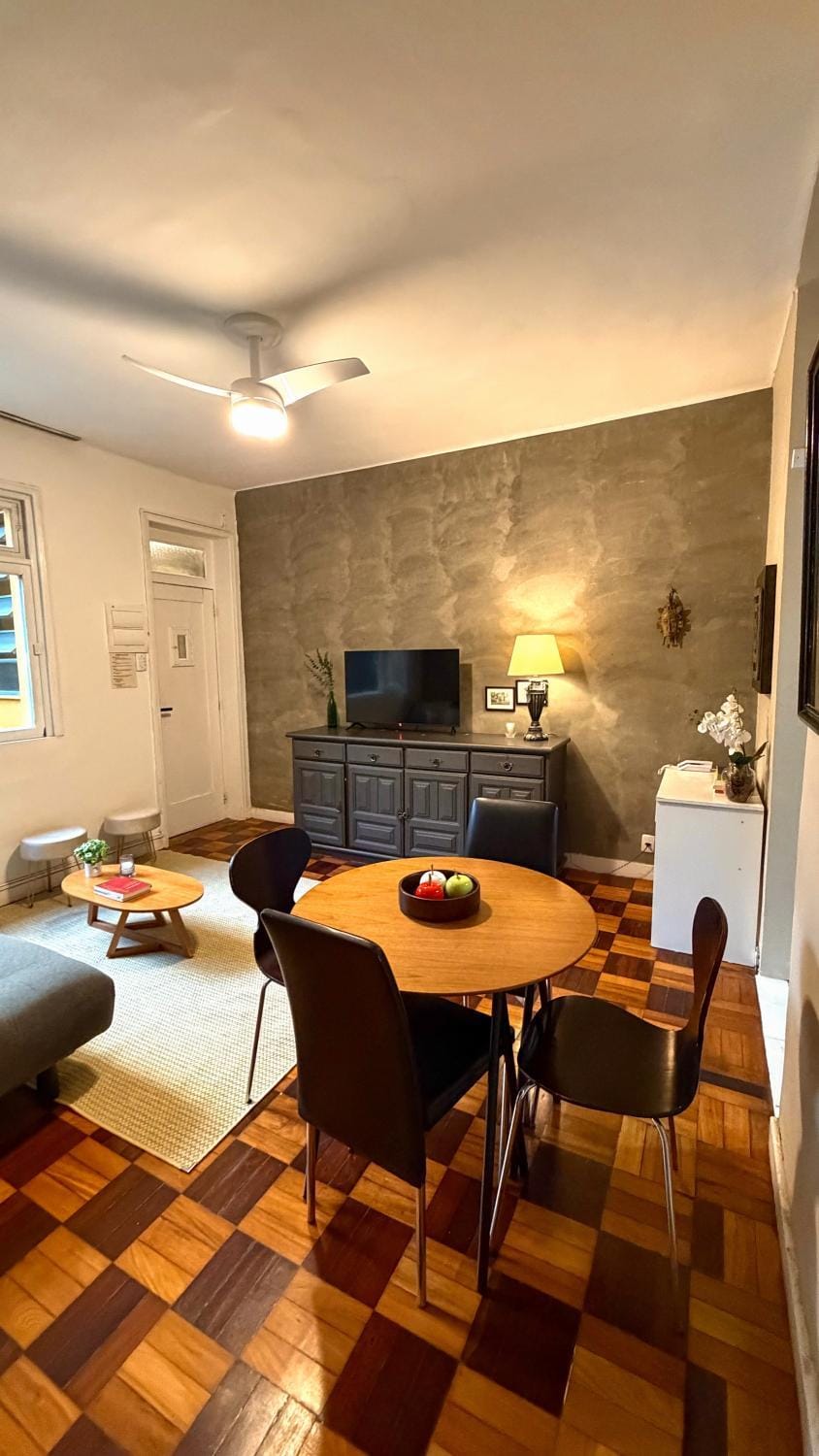 Ipanema Boutique Apartment - 1 block from Beach Prime Location Apartment in Rio de Janeiro