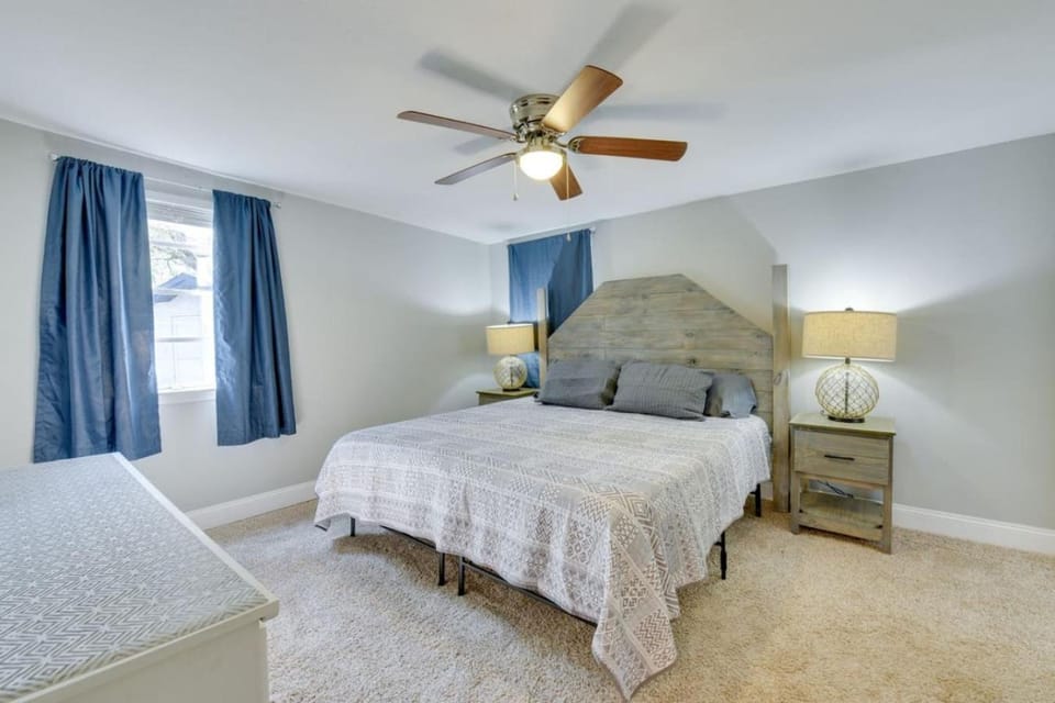 4BR Near Beach Pool Games Family Retreat House in Fort Walton Beach