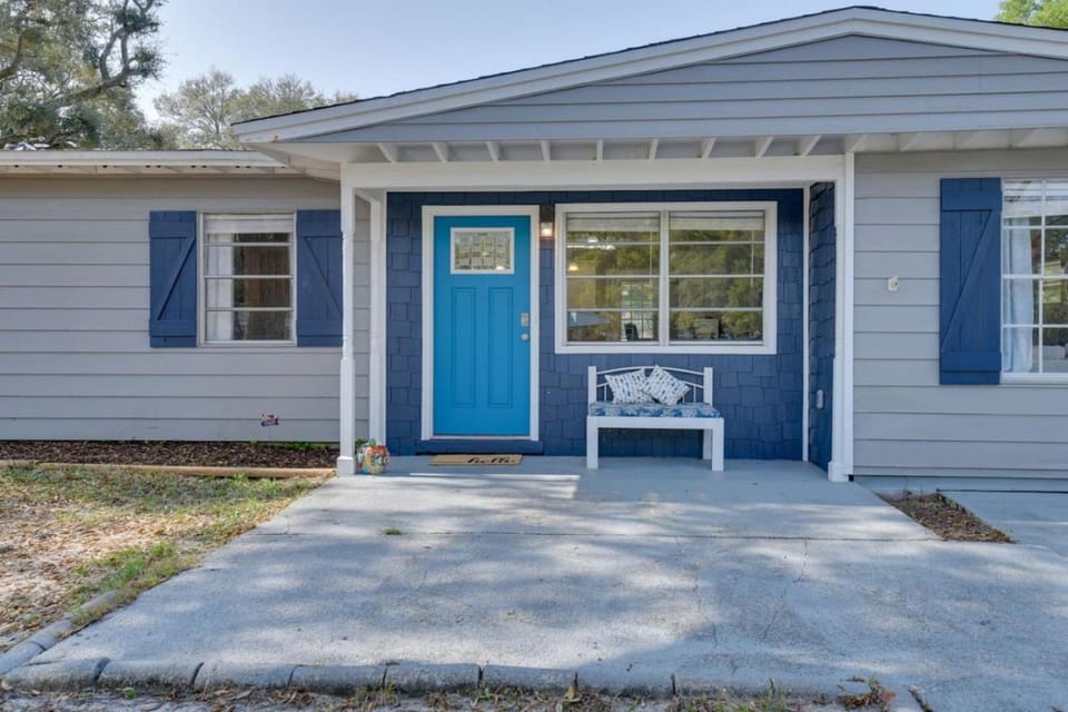 4BR Near Beach Pool Games Family Retreat House in Fort Walton Beach