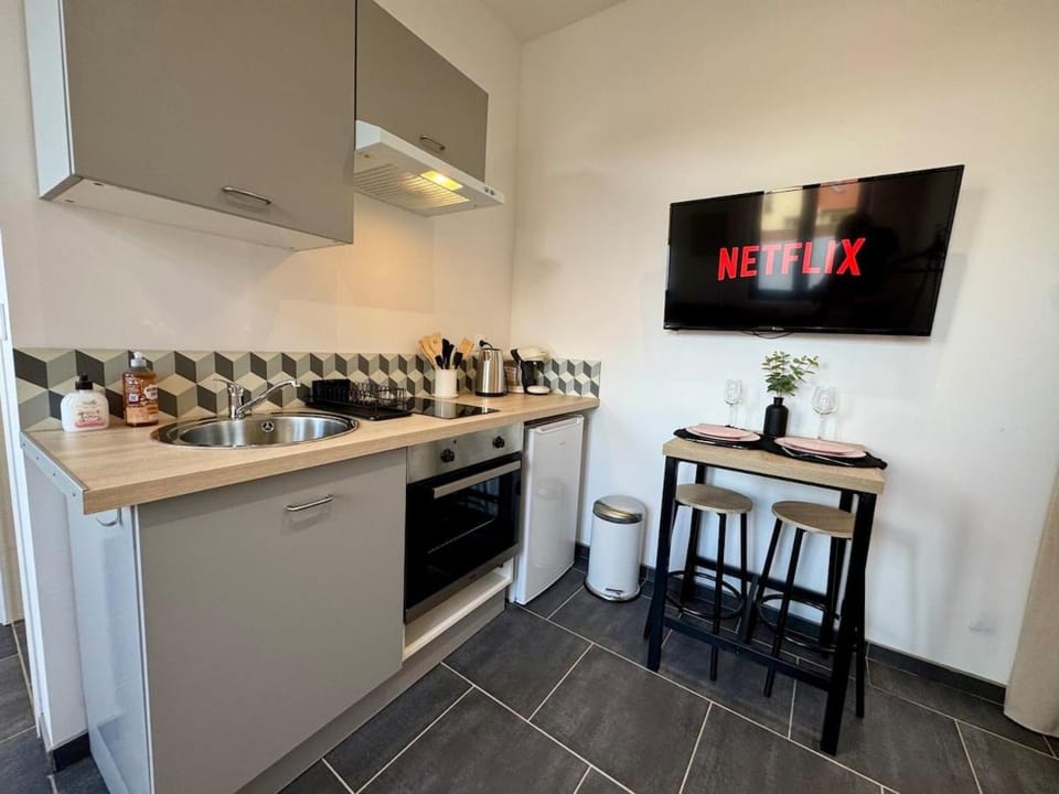 Cocon Cambraisien ,Parking, Wi-Fi Apartment in Cambrai