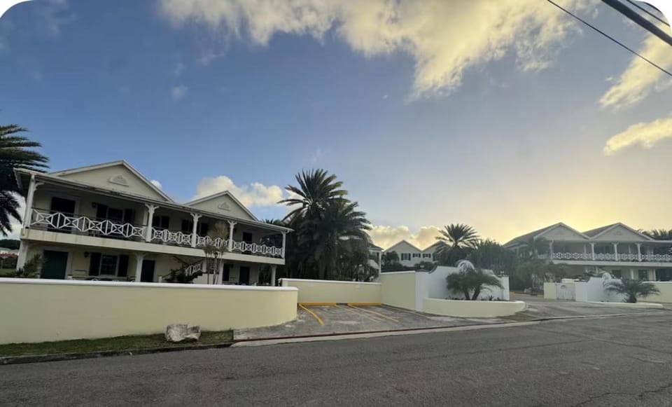 The Palms apt 1 Apartment in Antigua and Barbuda