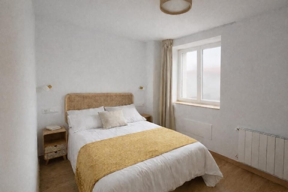 Casa de Piedra con Encanto l Patio Privado l Playa a 2 minutos House in Castro Urdiales