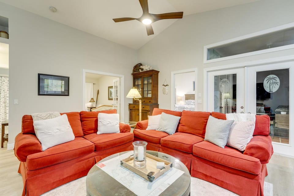 5 Mi to Stuart Beach! Home w/ Pet-Friendly Yard House in Stuart