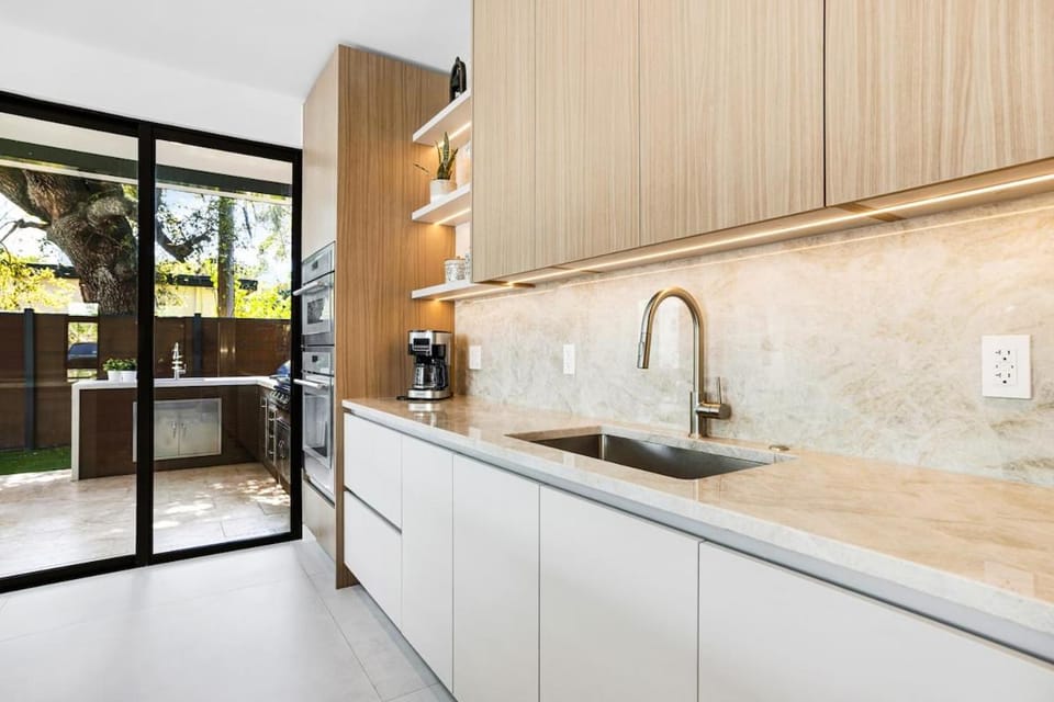 Up to 10 Guests! Design District Villa Villa in Miami